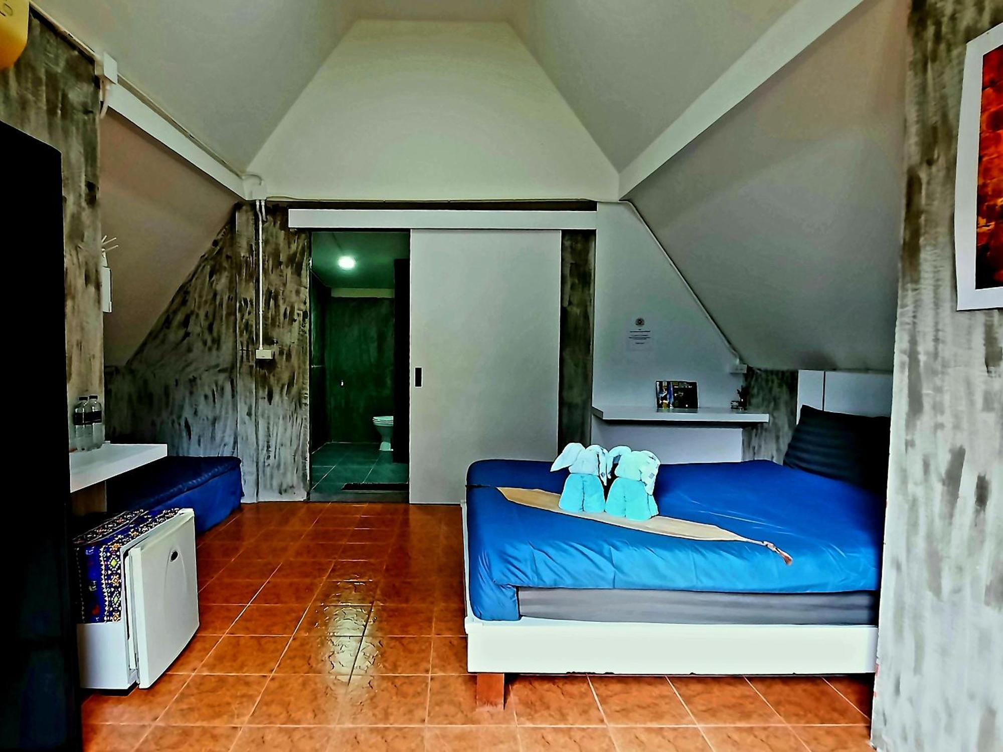 Cashewnut Tree Resort Koh Lanta Exterior photo